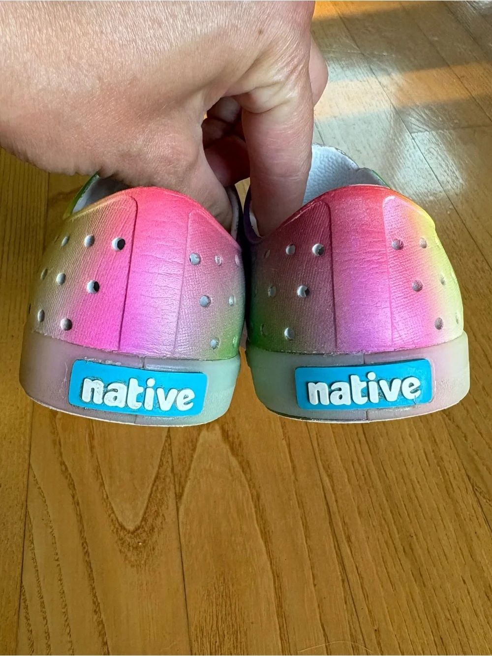 Native Jefferson Slip On Sneakers Shoes Sugarlite Rainbow Ombre Kids Girl Sz C10